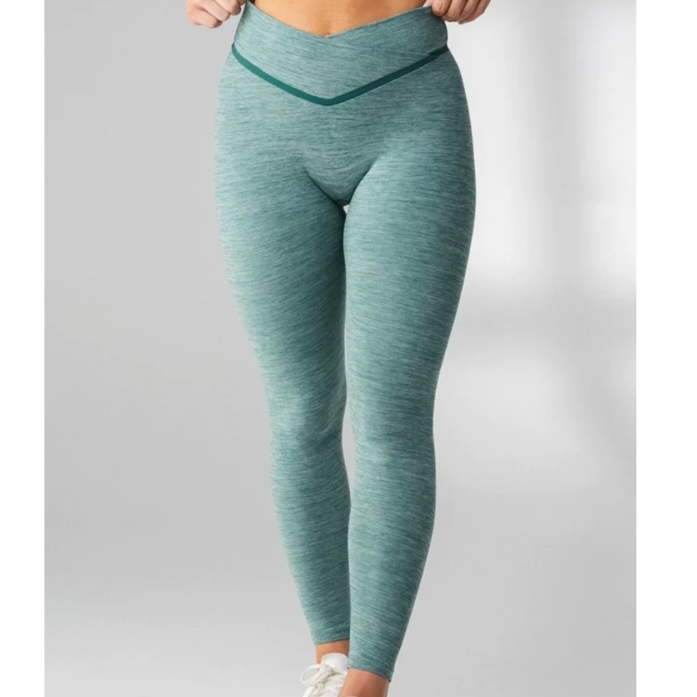 Vitality (Balance Athletica) Daydream V Leggings | Evergreen | Size L